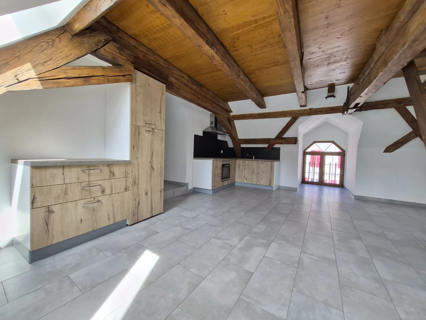 2-Zimmer-Wohnung im 4. Stock - Foto 1 von 7