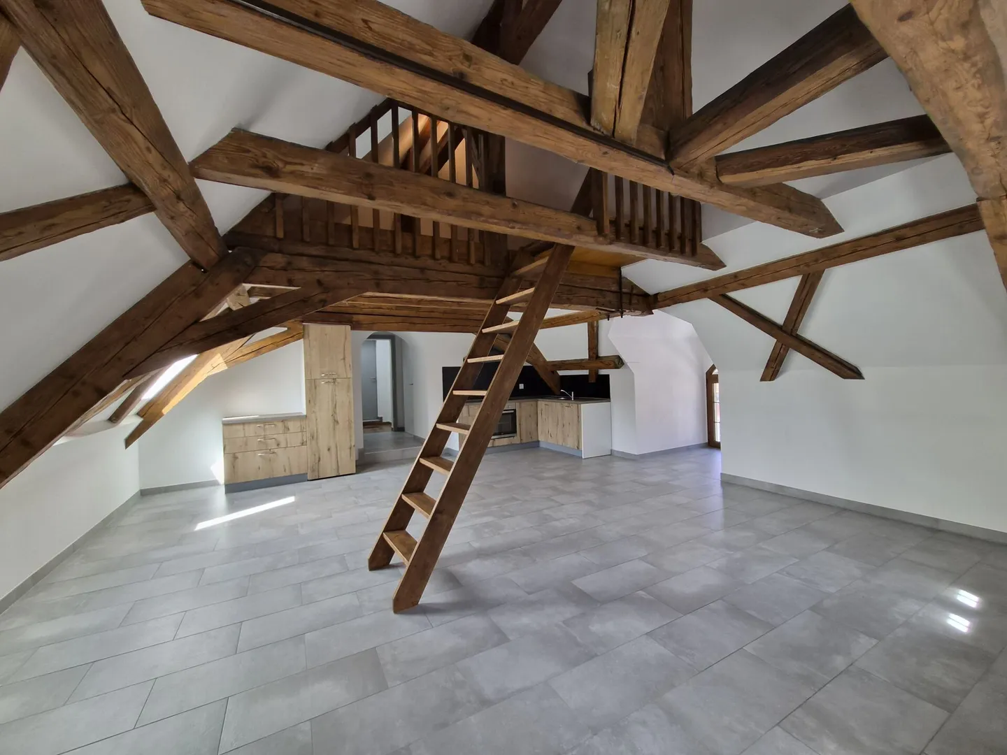 2-Zimmer-Wohnung im 4. Stock - Foto 2 von 7