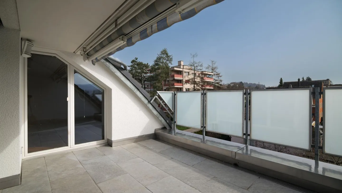 Wonderful 5.5-room apartment in Unterengstringen - Photo 4 of 9