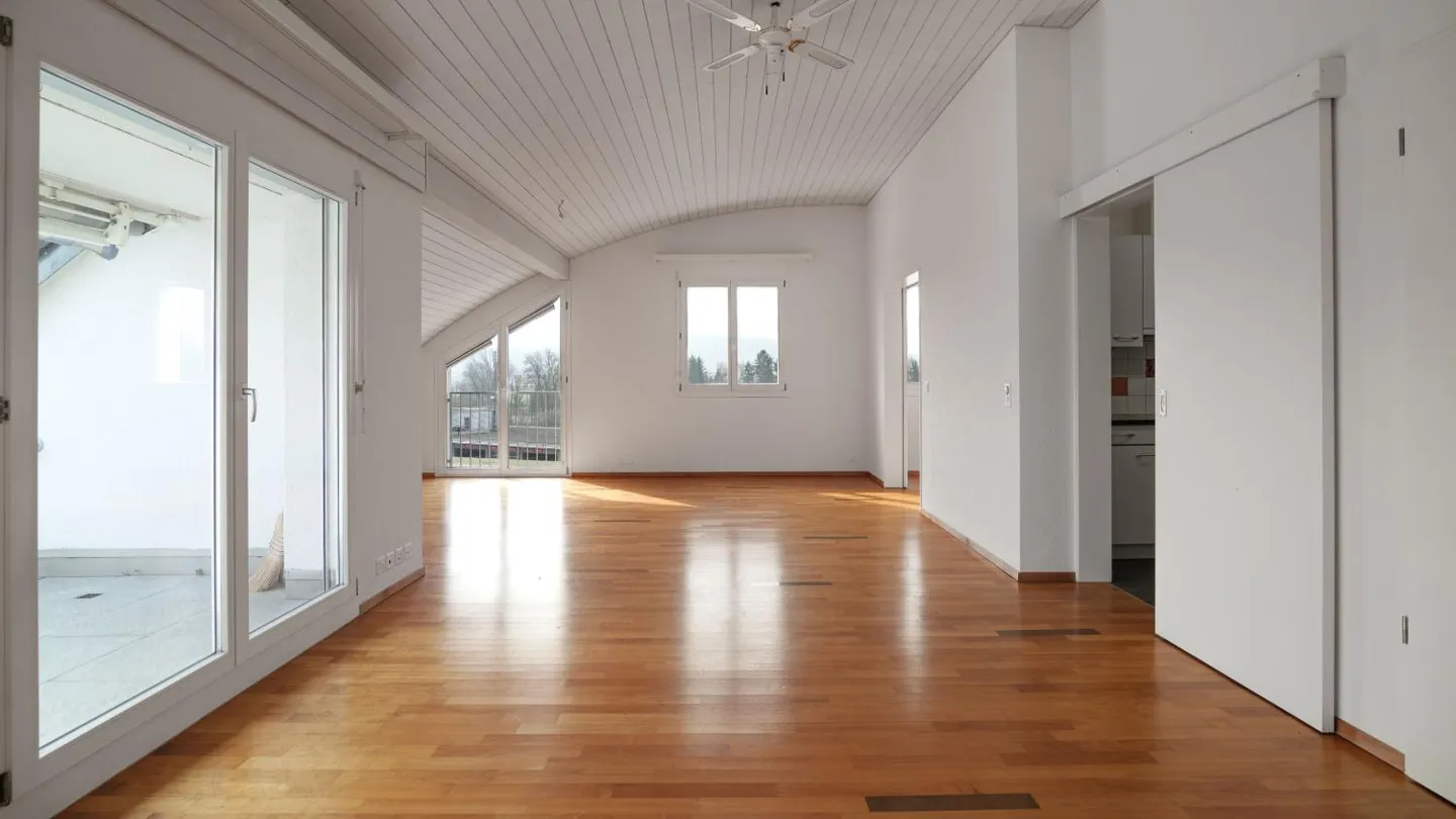 Wonderful 5.5-room apartment in Unterengstringen - Photo 6 of 9