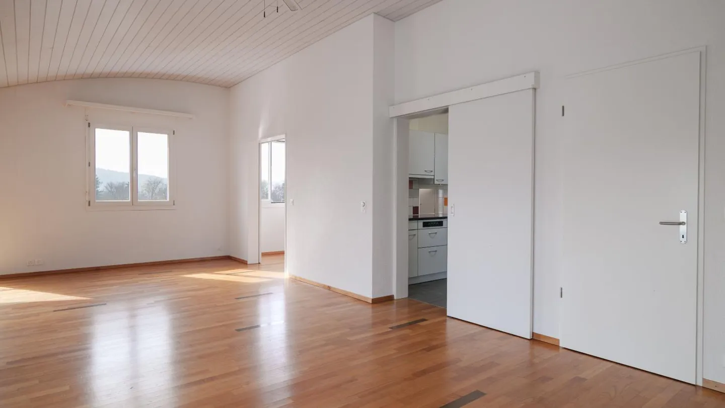 Wonderful 5.5-room apartment in Unterengstringen - Photo 8 of 9