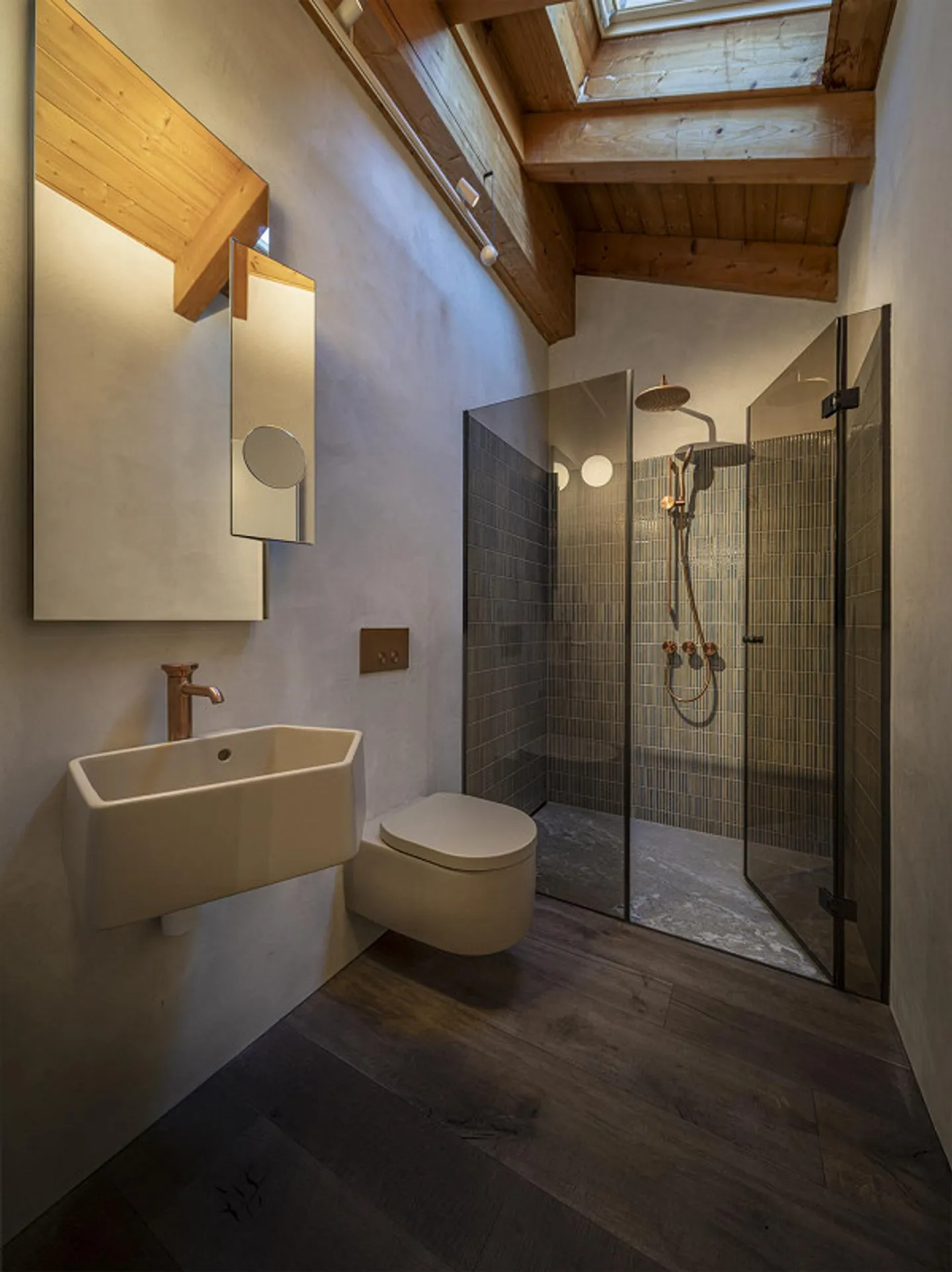 5.5-Room Attic Apartment. Second Home. Design Meets Comfort - Photo 3 of 13