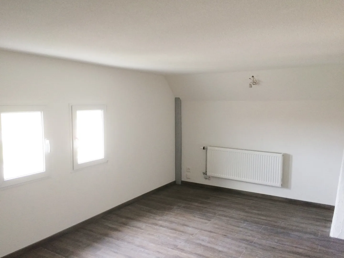 Cozy 2.5-room apartment - Photo 1 of 6