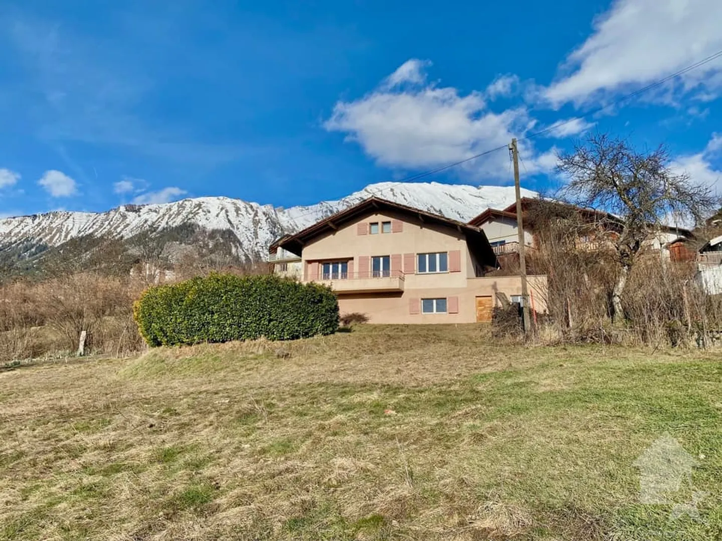 Immobiliengrundstück, Haus + Baugrundstücke! - Foto 1 von 13