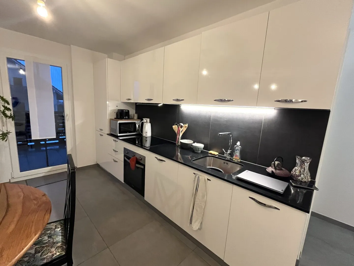 Appartement à louer - Photo 2 sur 9