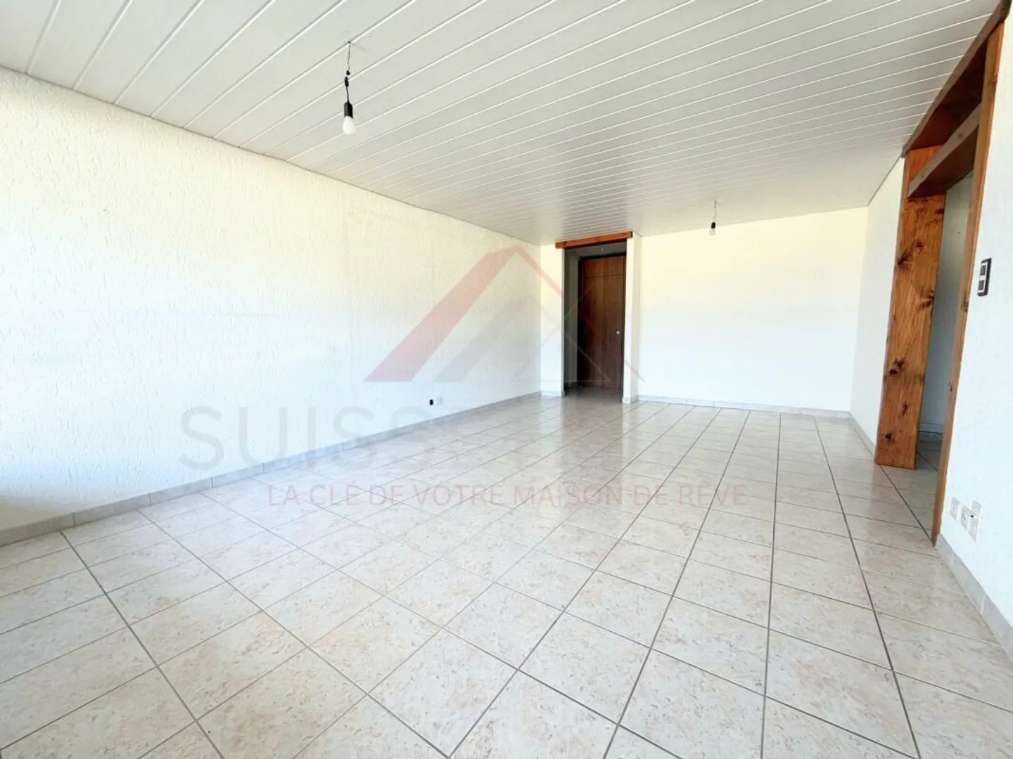 Appartement lumineux avec balcon - Photo 5 sur 12