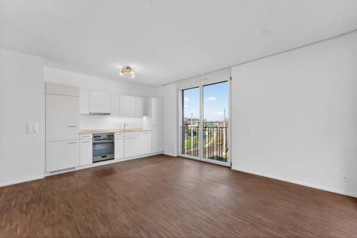 Senior Apartment with Services in Root - Photo 3 of 5