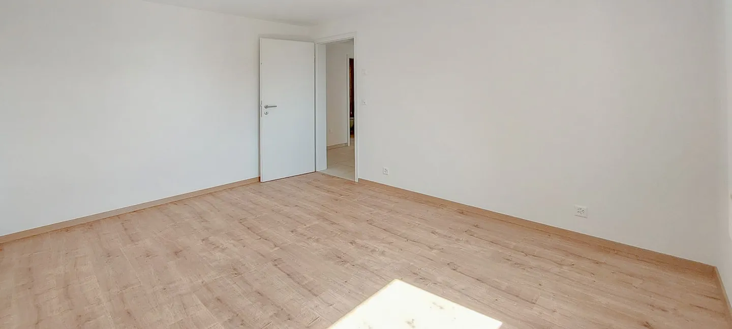 Appartamento ristrutturato con giardino - Foto 8 di 16