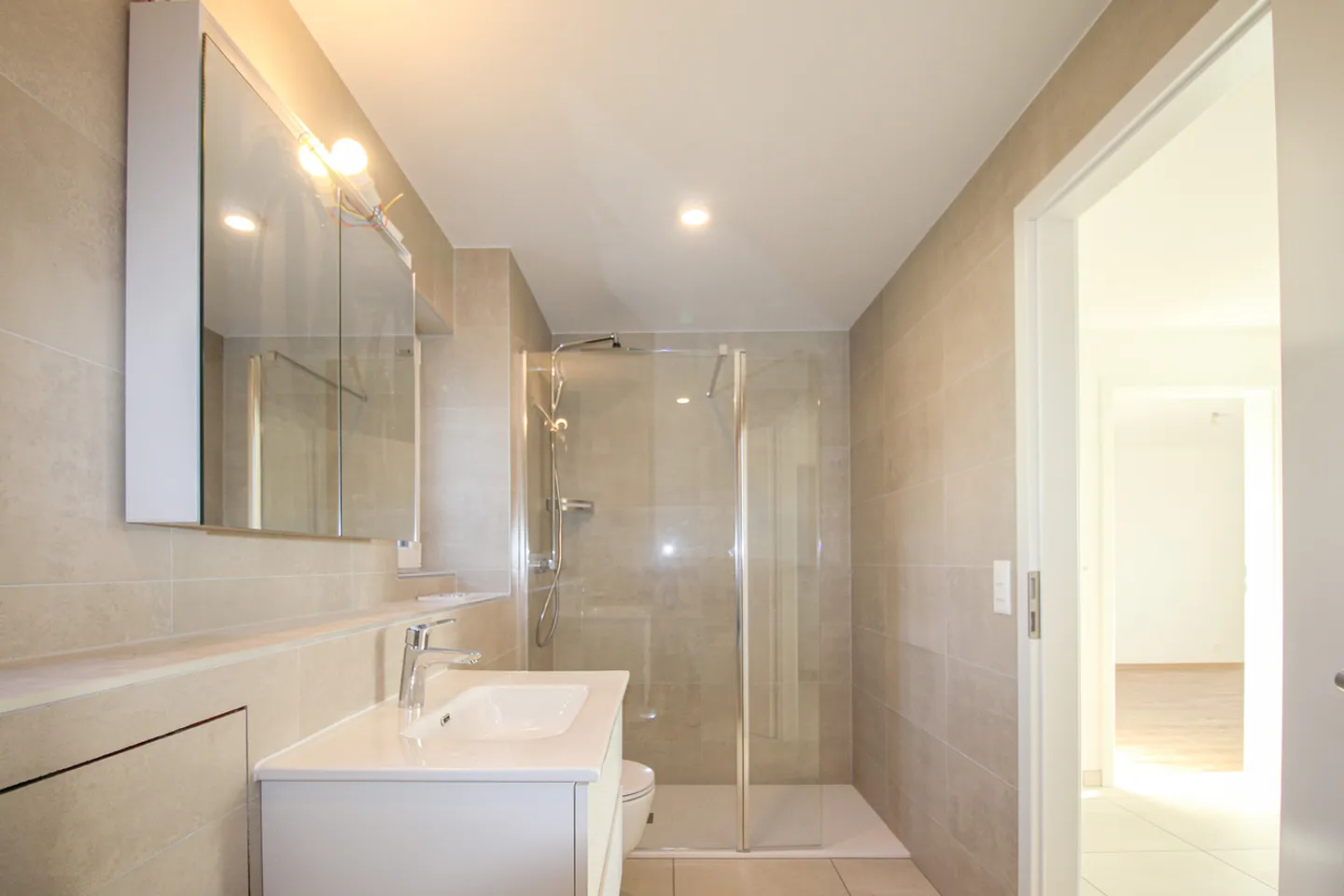 Appartamento ristrutturato con giardino - Foto 11 di 16