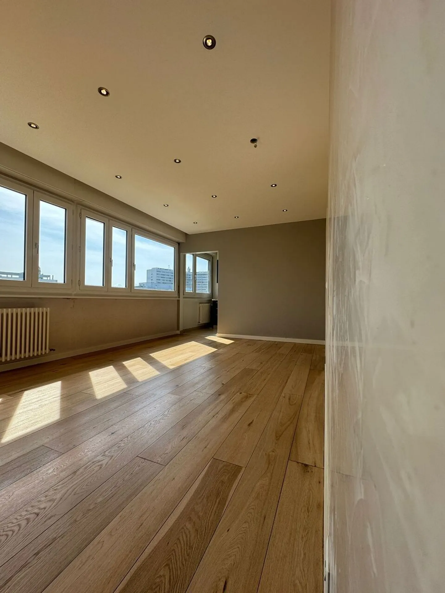 Charmant appartement 4 pièces - Photo 4 sur 9