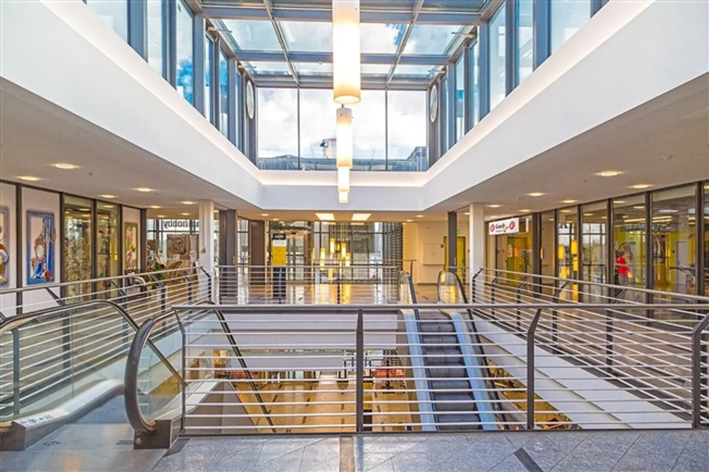 Sales area in Grütpark - right next to Cleverfit - Photo 2 of 13