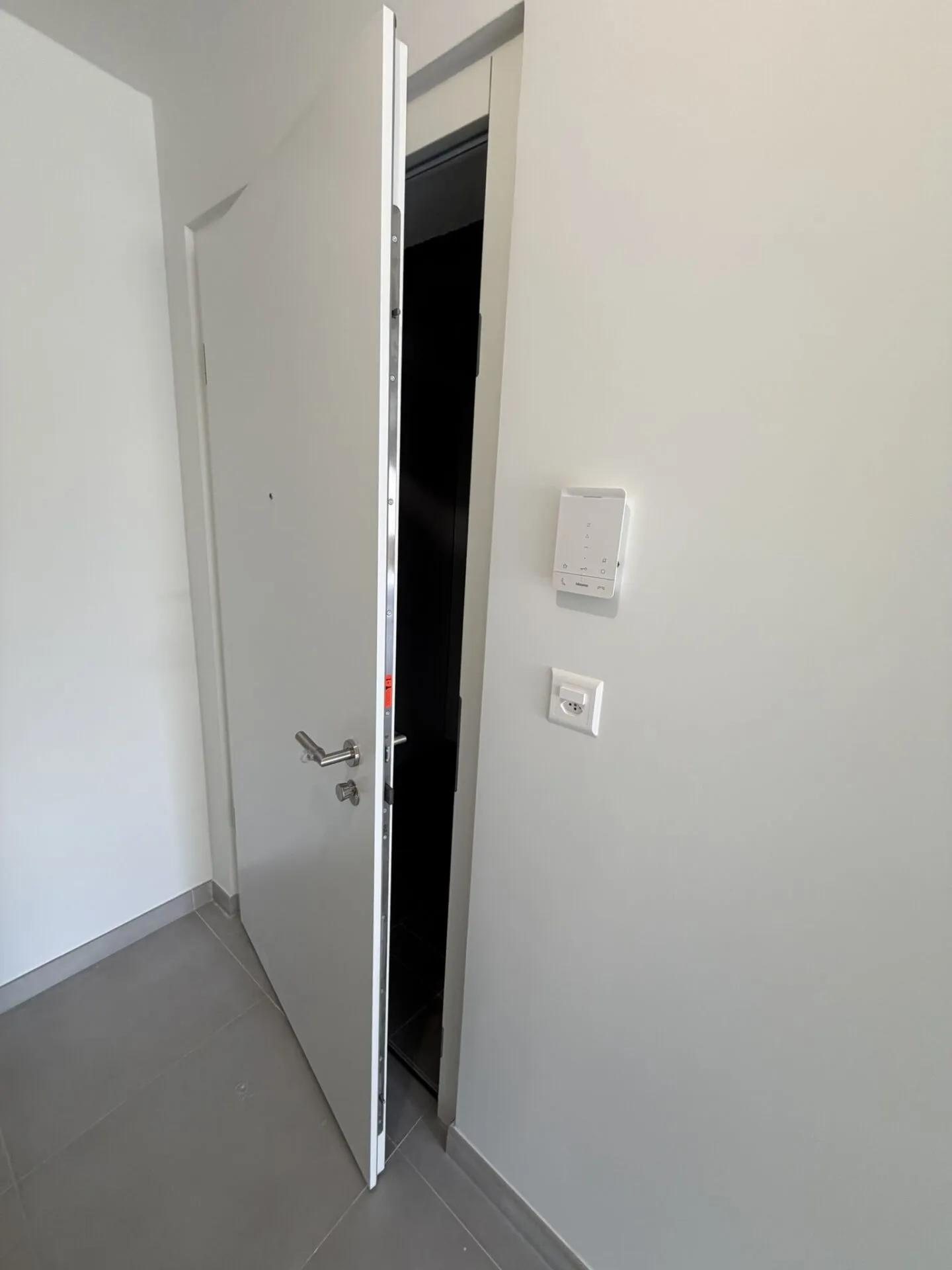 DAS LETZTE 4,5-ZIMMER-APARTMENT in * Miete - Kauf * Vulliama - Foto 25 von 30
