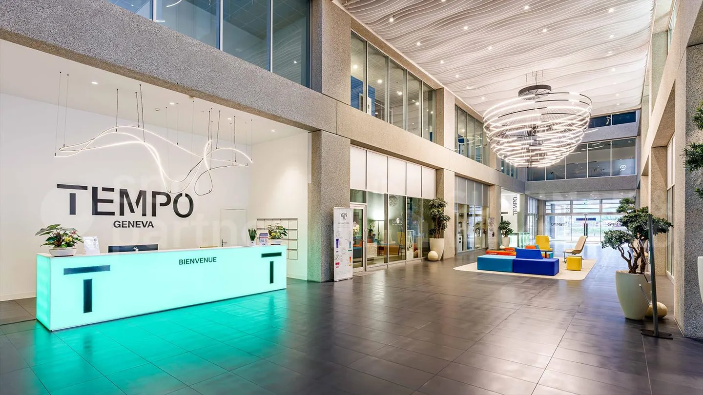 TEMPO - Superfici high-tech in un edificio contemporaneo certificato BREEAM e MINERGIE - Foto 1 di 6