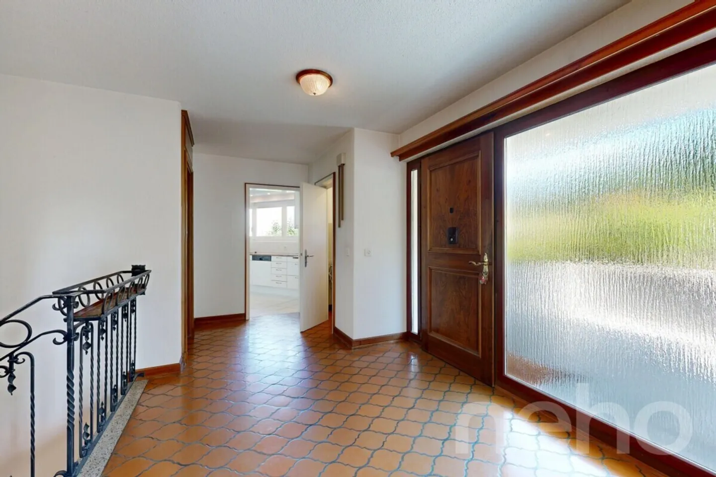 Grosszügiges Einfamilienhaus mit Garten - Foto 4 von 12
