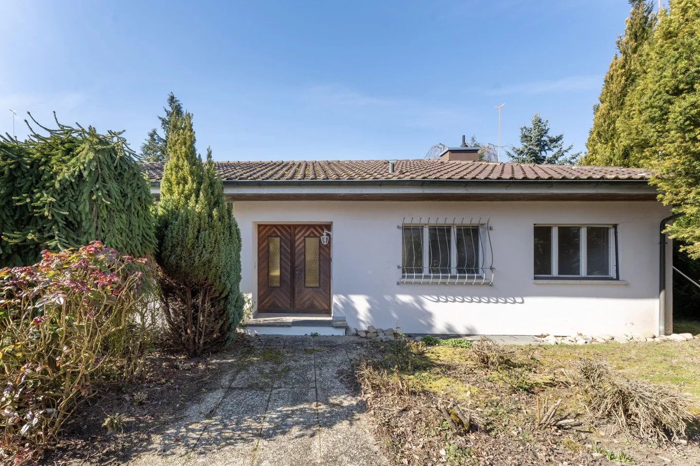Stylish Living Above Lake Biel - Photo 12 of 12