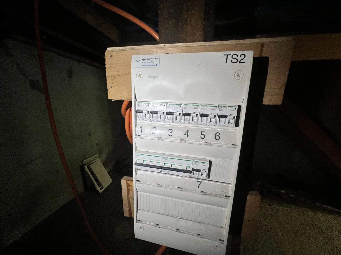 Charmantes Schweizer Chalet - Foto 7 von 23