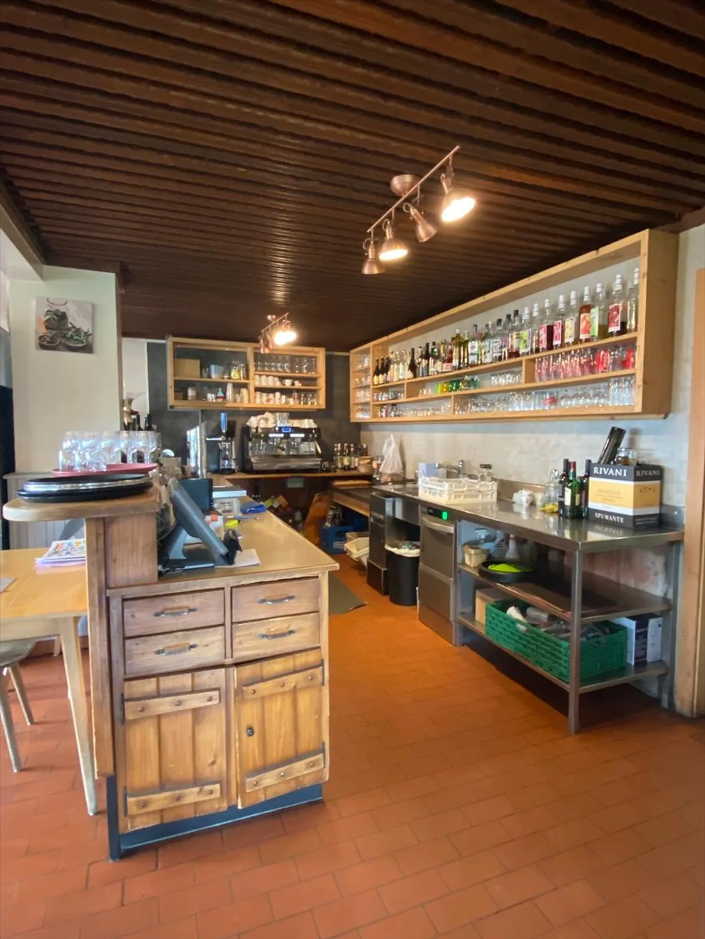 Insieme immobiliare con carattere, ristorante e appartamenti - Foto 9 di 13