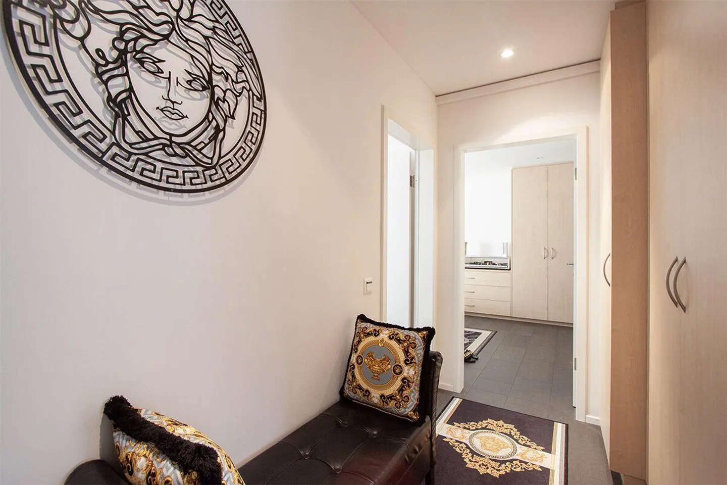 Appartement moderne dans une résidence avec piscine, sauna et salle de sport | M... - Photo 3 sur 12