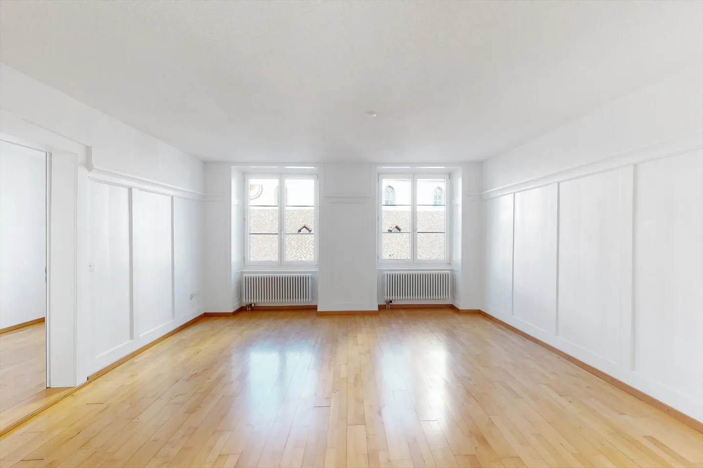 Apartment for rent - Photo 2 of 11