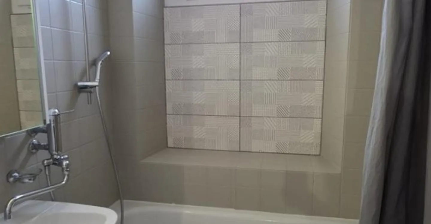 Nice apartment for rent with balcony - Photo 5 of 7