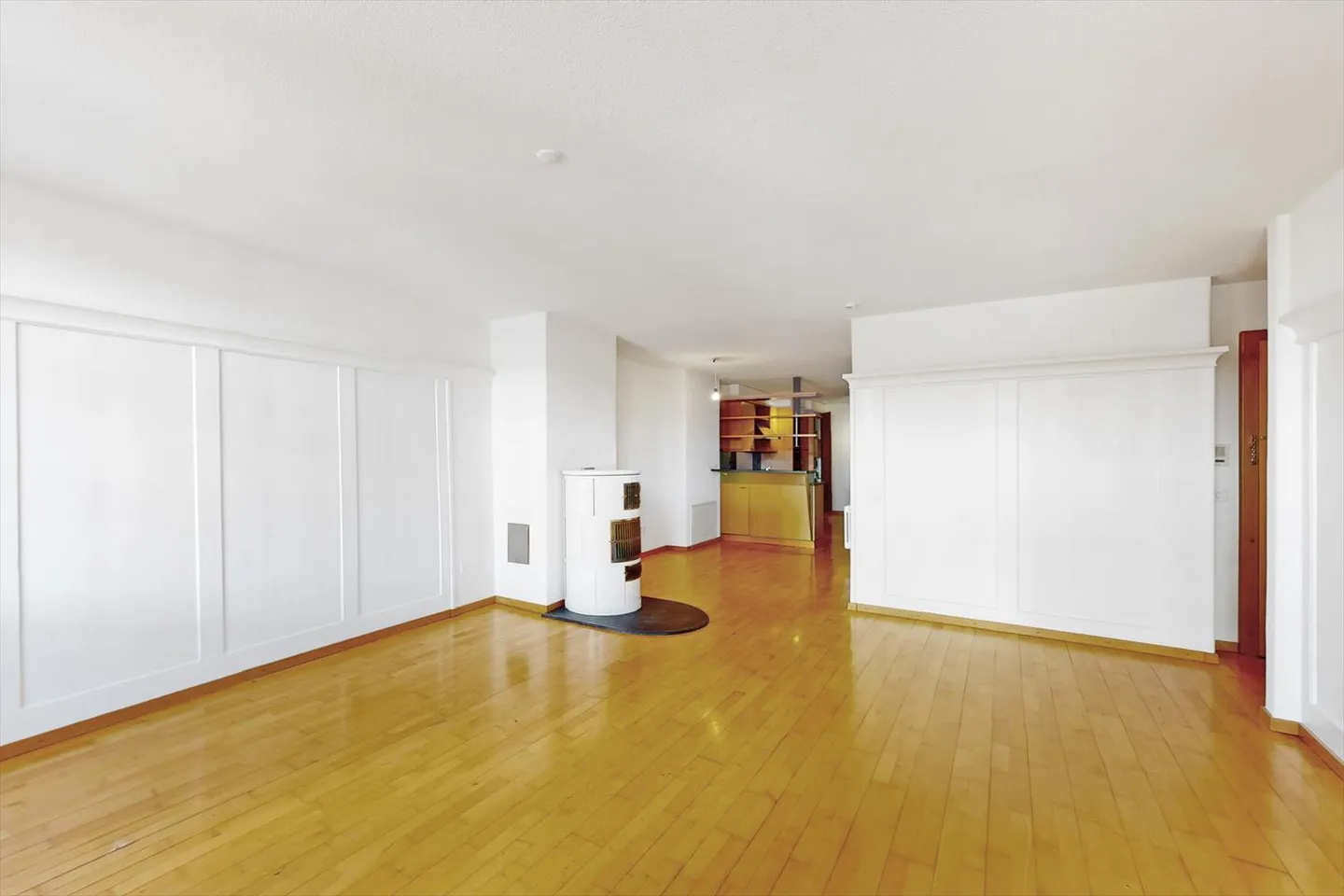 Apartment for rent - Photo 4 of 11