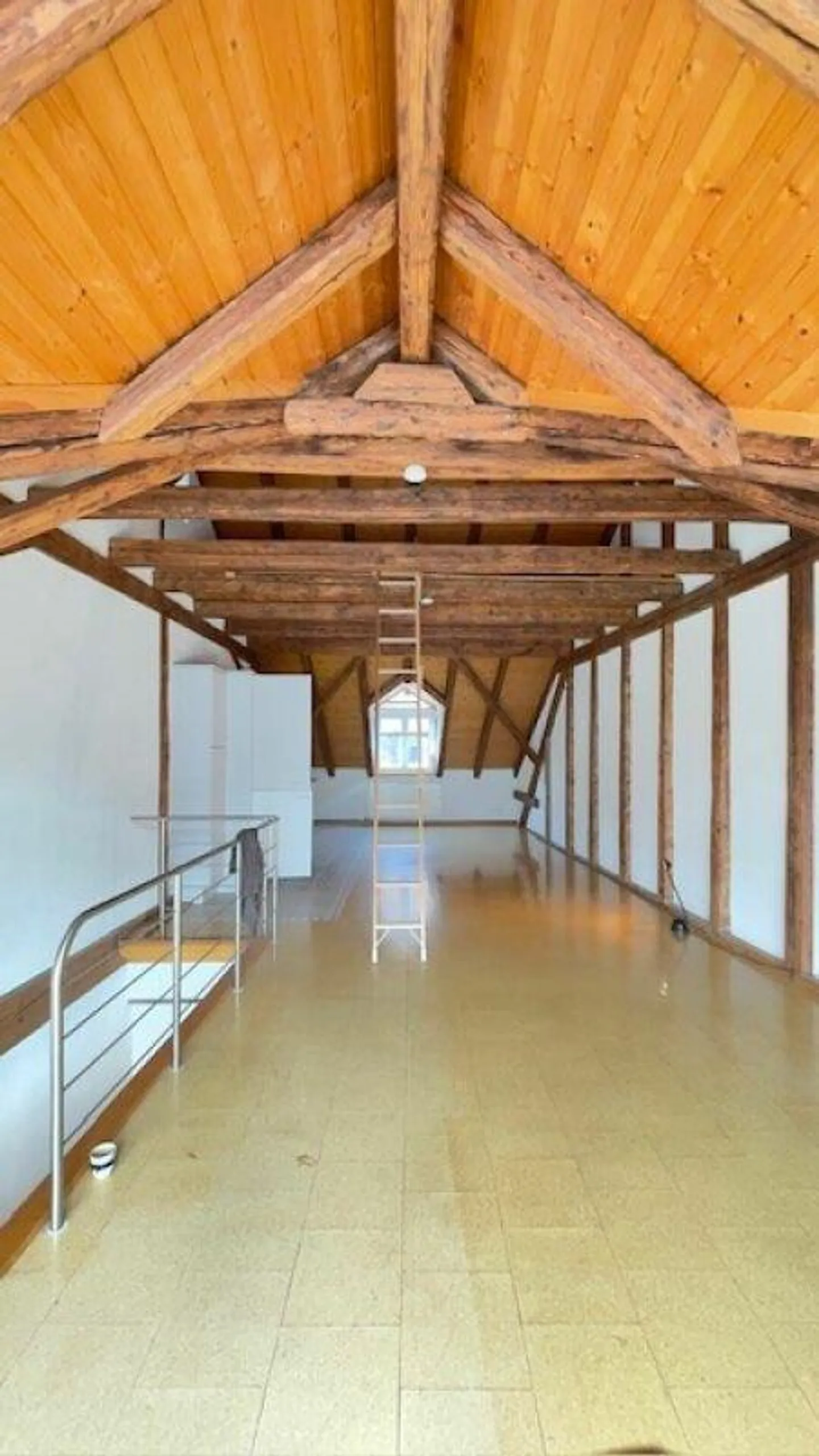 Charmante Maisonette avec Terrasse sur le Toit - Photo 6 sur 8