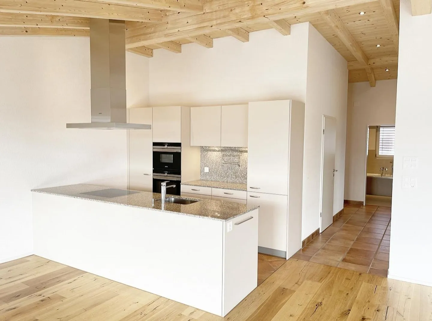 3.5 Zimmer Dachwohnung an ruhiger Lage - Foto 5 von 13