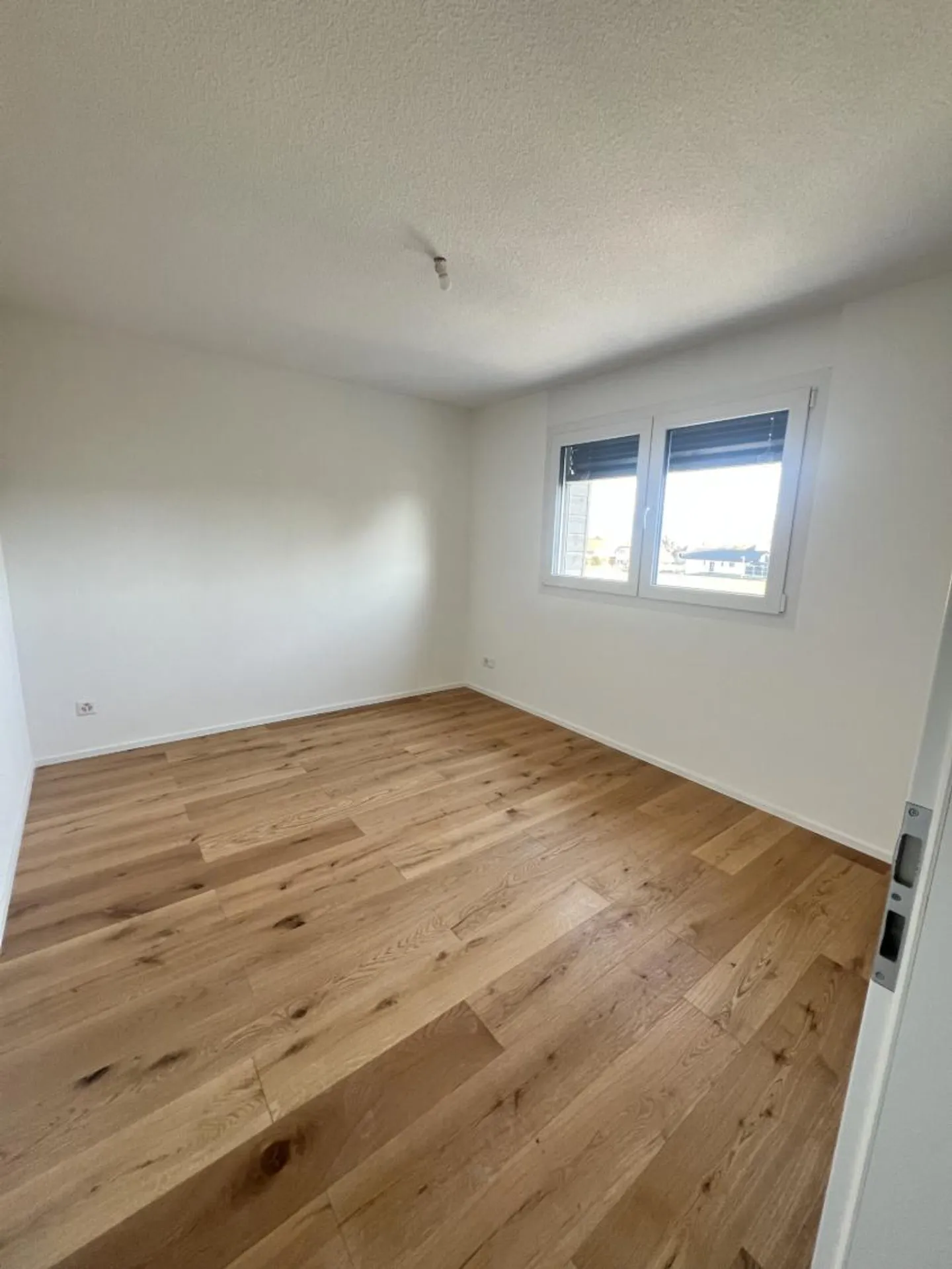 New villas with 5.5 rooms and converted attic - available immediately - Photo 6 of 13