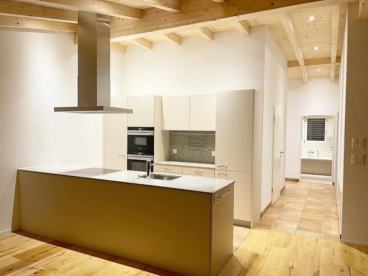 3.5 Zimmer Dachwohnung an ruhiger Lage - Foto 6 von 13