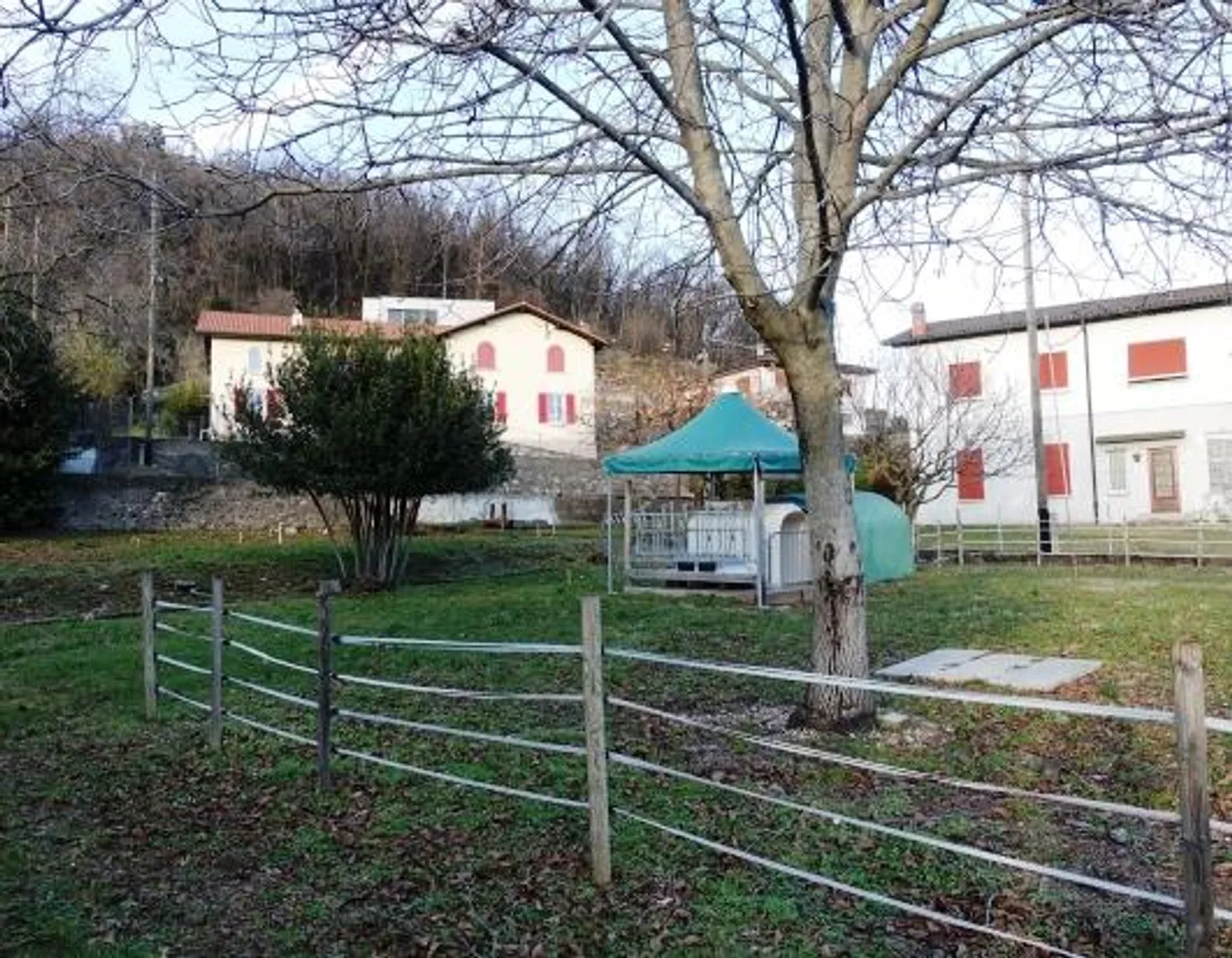 Casa unifamiliare a 7 stanze - Foto 4 di 4