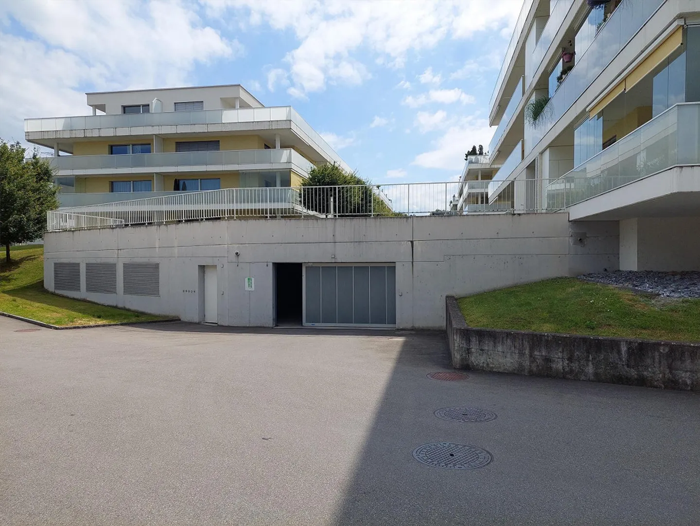 Appartement lumineux et calme de 2,5 pièces avec grand balcon à Frasnacht - Photo 6 sur 7