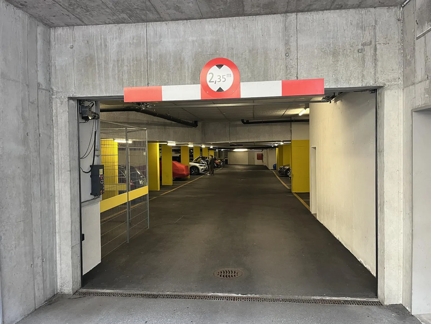 Parkplatz Nähe Bahnhof Chur - Foto 1 von 8