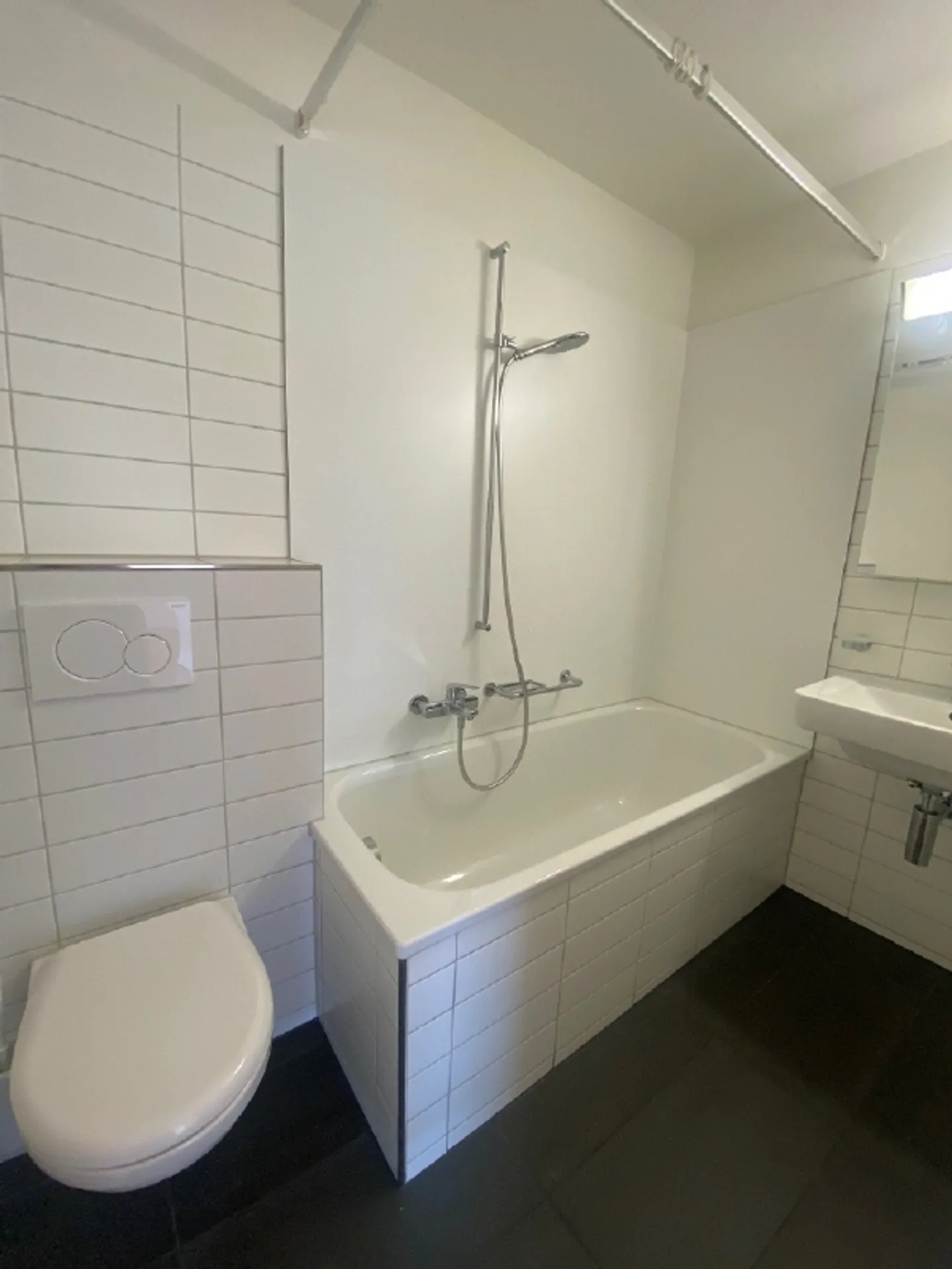 Votre nouveau chez-vous dans un emplacement central - Photo 6 sur 8