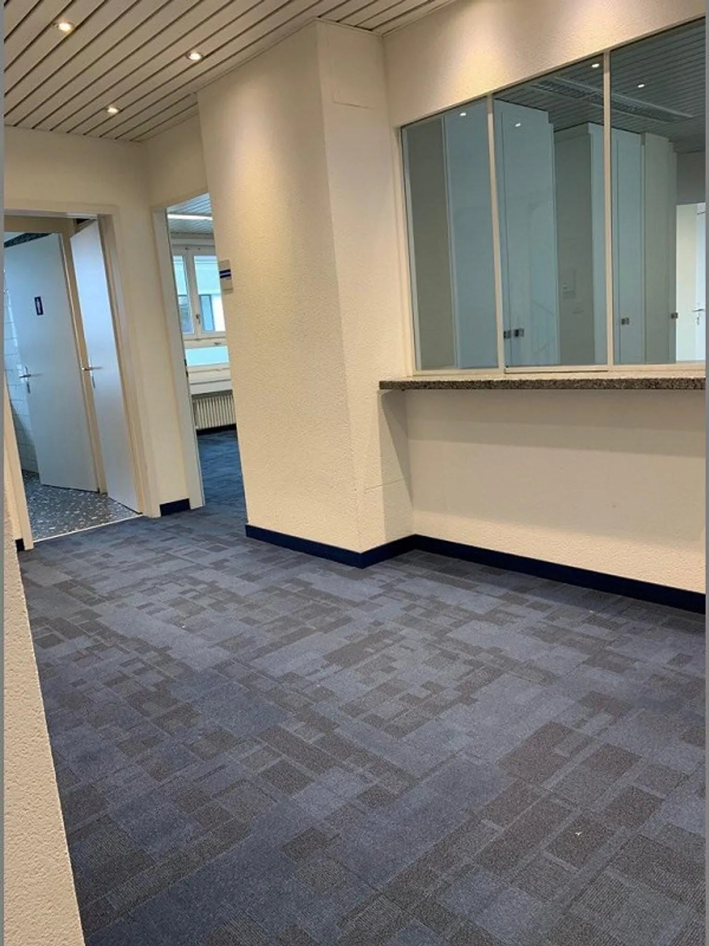 Office space in a prime location sought? - Photo 2 of 11