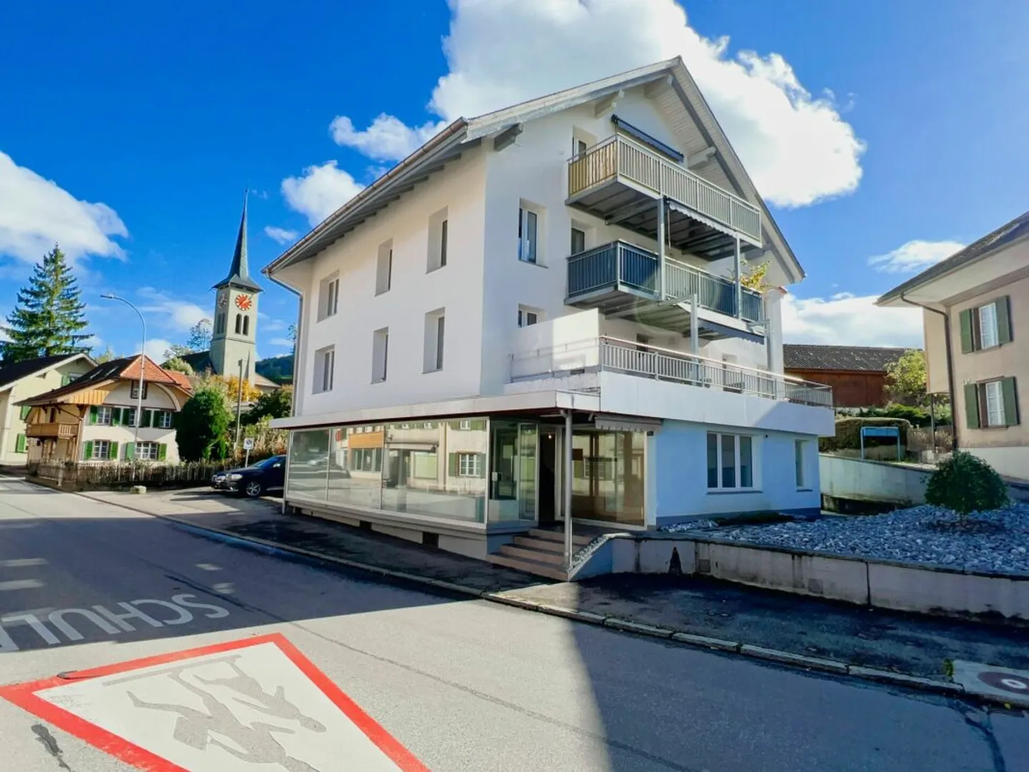 Spazio commerciale spazioso nel centro del villaggio di Wasen nell'Emmental - Foto 1 di 5