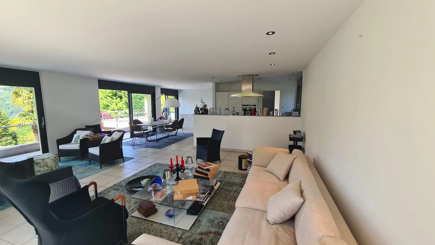 Villa Elegante con Parco Privato - Foto 17 di 23