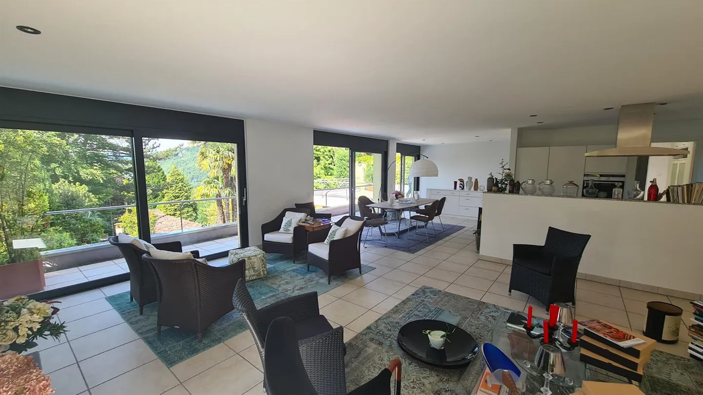 Villa Elegante con Parco Privato - Foto 18 di 23