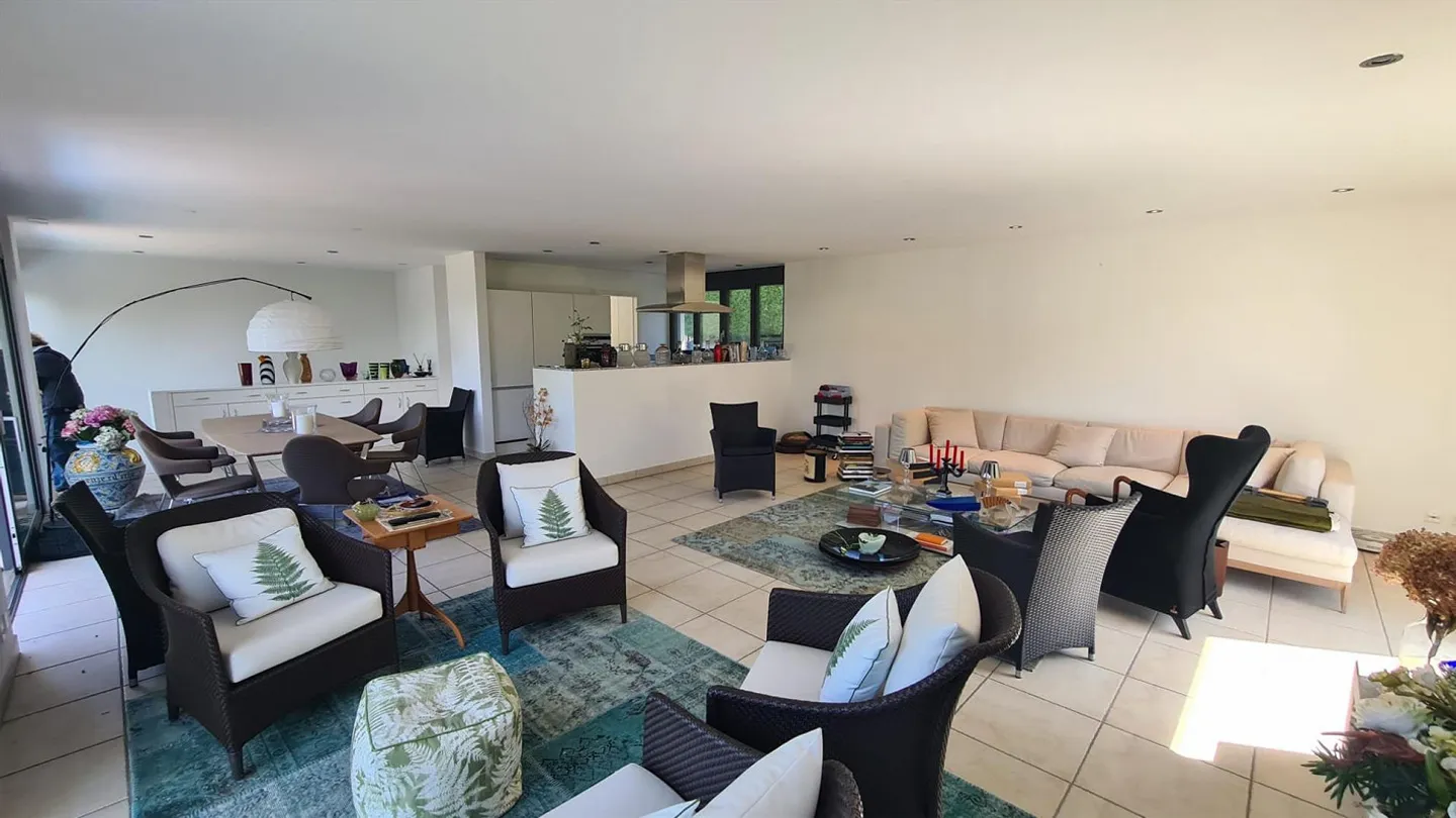 Villa Elegante con Parco Privato - Foto 16 di 23