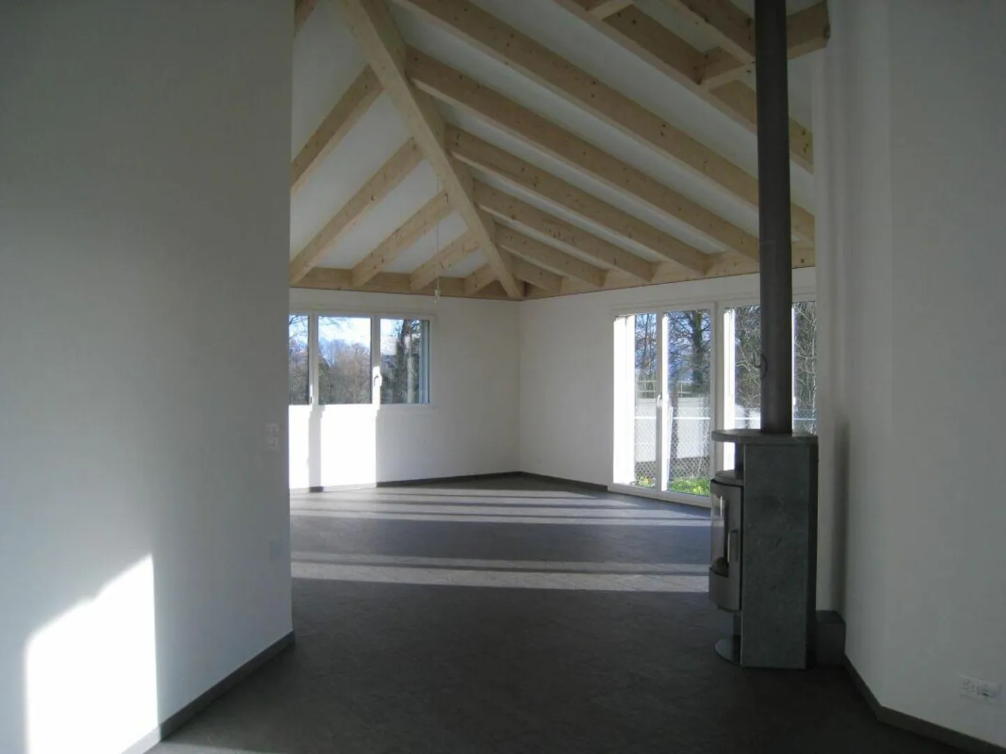 Attraktive 4 1/2 Zimmer-Wohnung mit traumhafter Aussicht - Foto 5 von 13