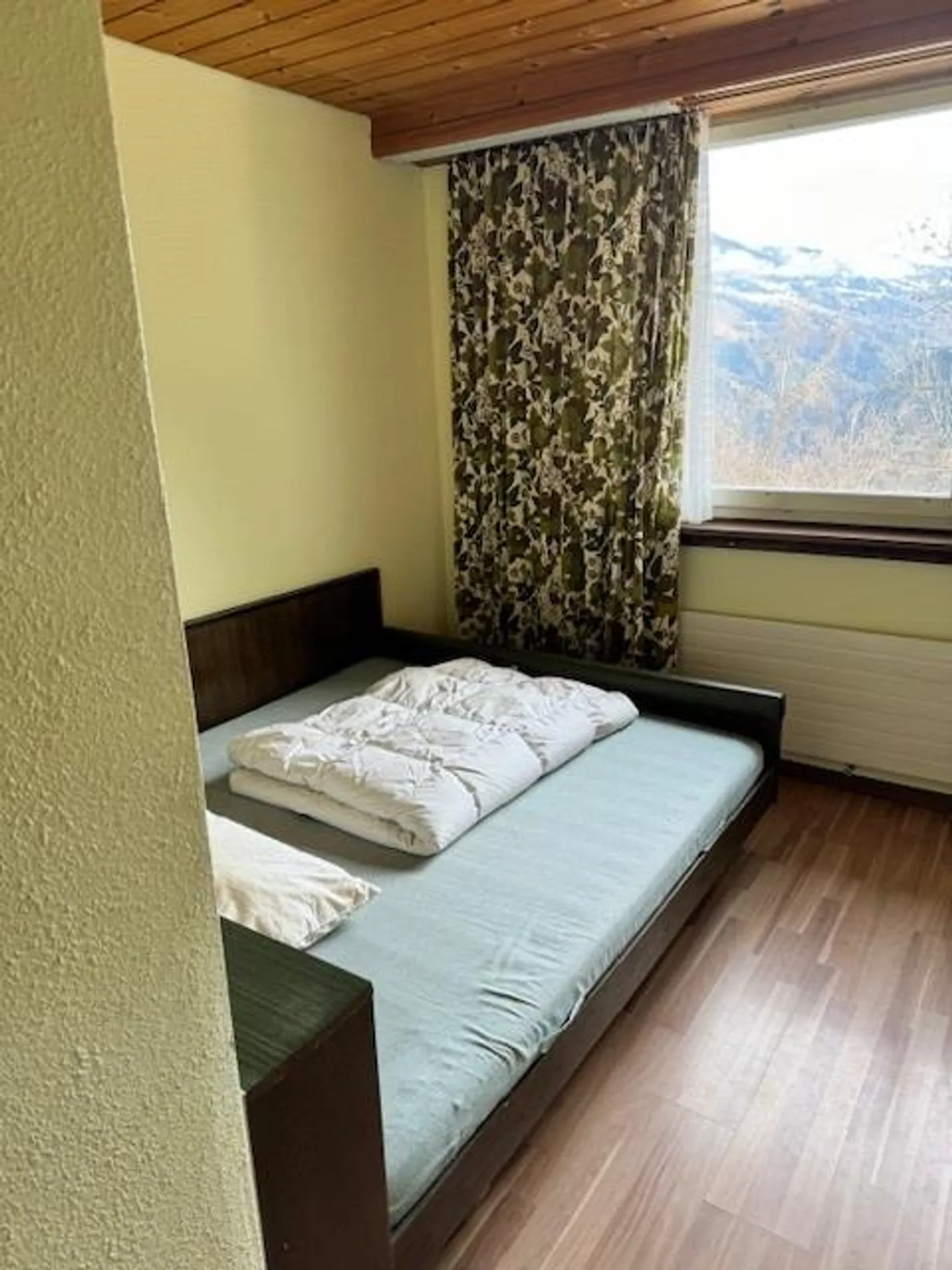 Möbliertes Zimmer mit Dusche - Foto 6 von 8