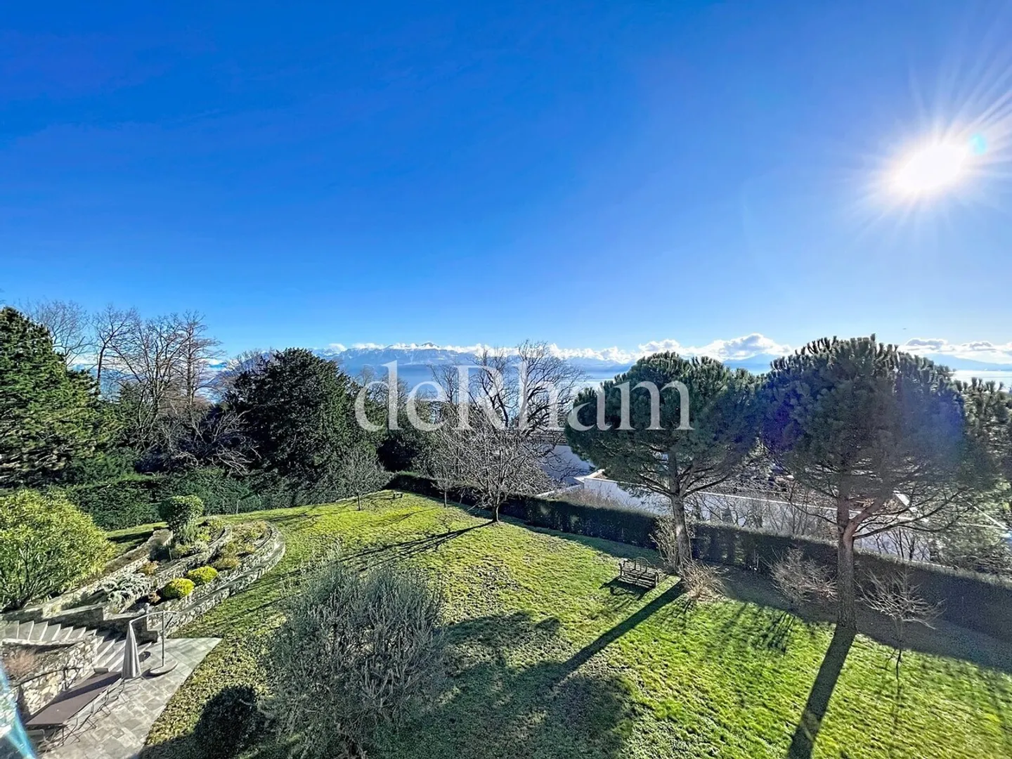 Prächtige Wohnung nur wenige Schritte vom See entfernt! - Foto 1 von 9