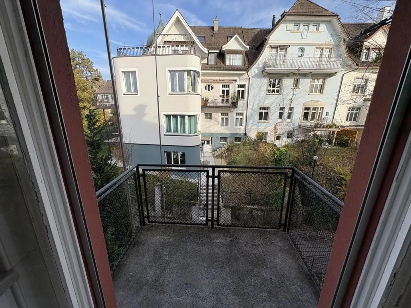 Charmante appartement ancien de 5 pièces limité jusqu'au 31.12.2026 - Photo 10 sur 11