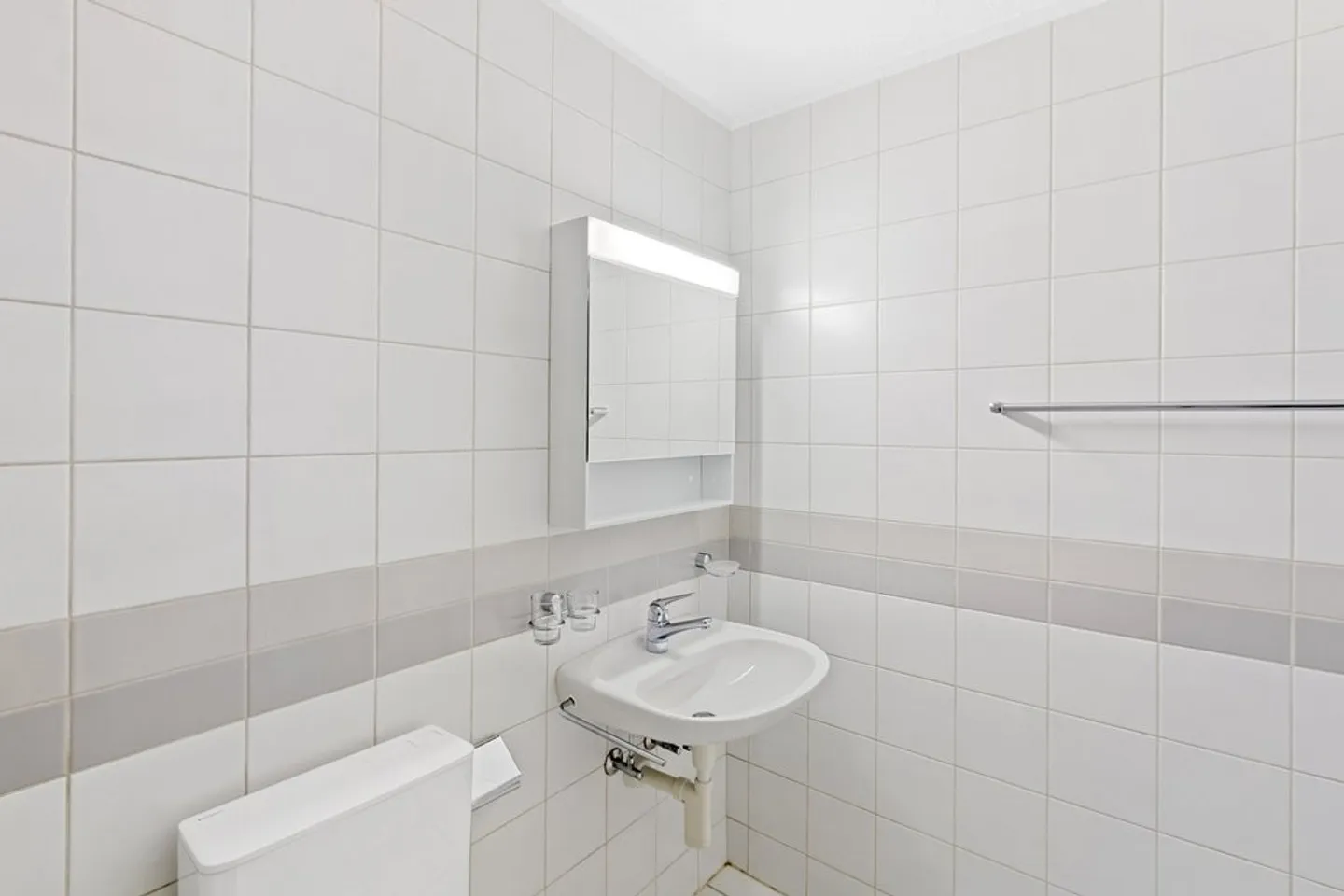 Helle Wohnung mit Balkon - Foto 6 von 10