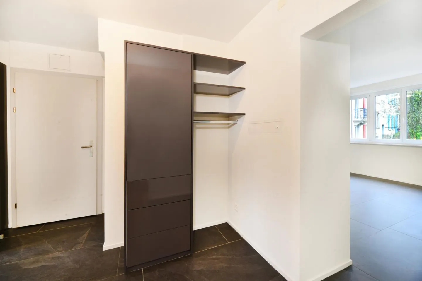 Studio apartment in the best location in Zurich Seefeld - Photo 7 of 8