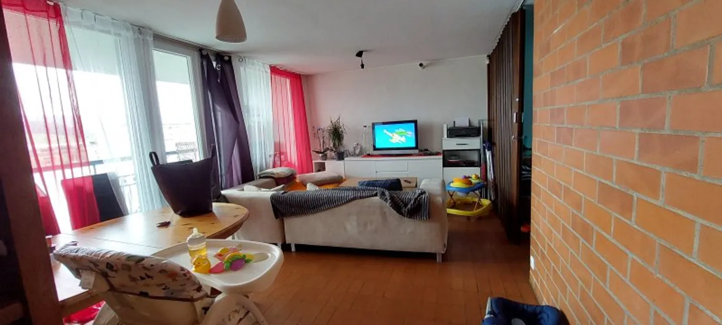 5-room apartment - Photo 2 of 9
