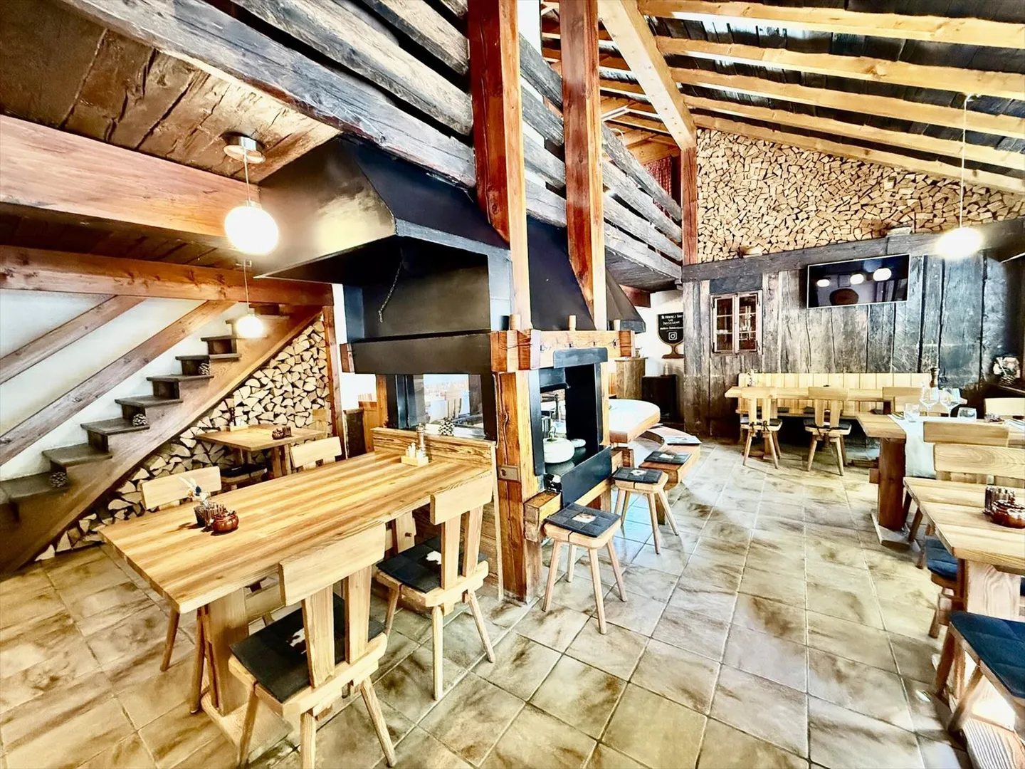 Hotel-Restaurant in Grimentz - Photo 7 of 13