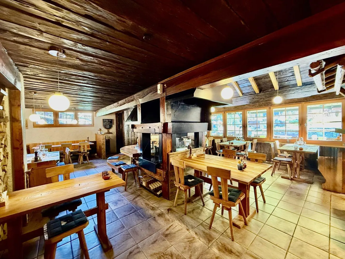 Hotel-Restaurant in Grimentz - Photo 8 of 13