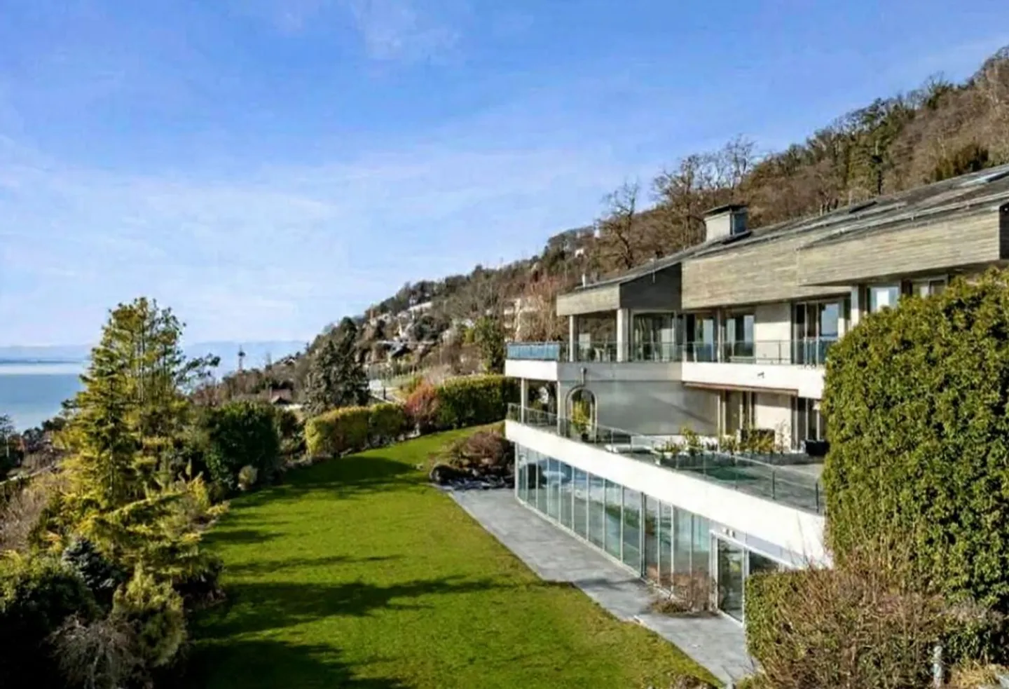 Proprietà Unica con vista panoramica, esclusiva di Sotheby's! - Foto 3 di 13