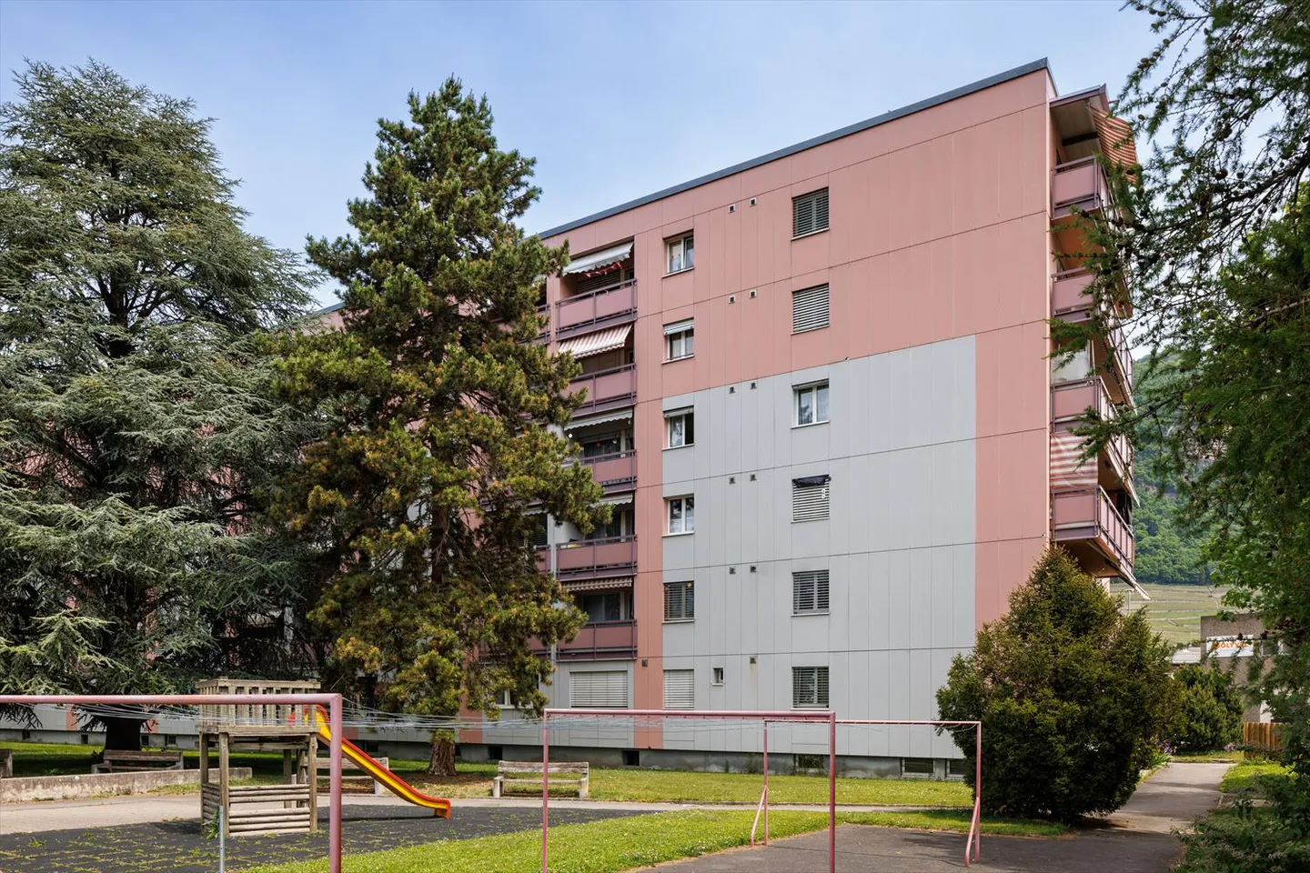 Appartement de 3 pièces au 4ème étage - Photo 3 sur 4