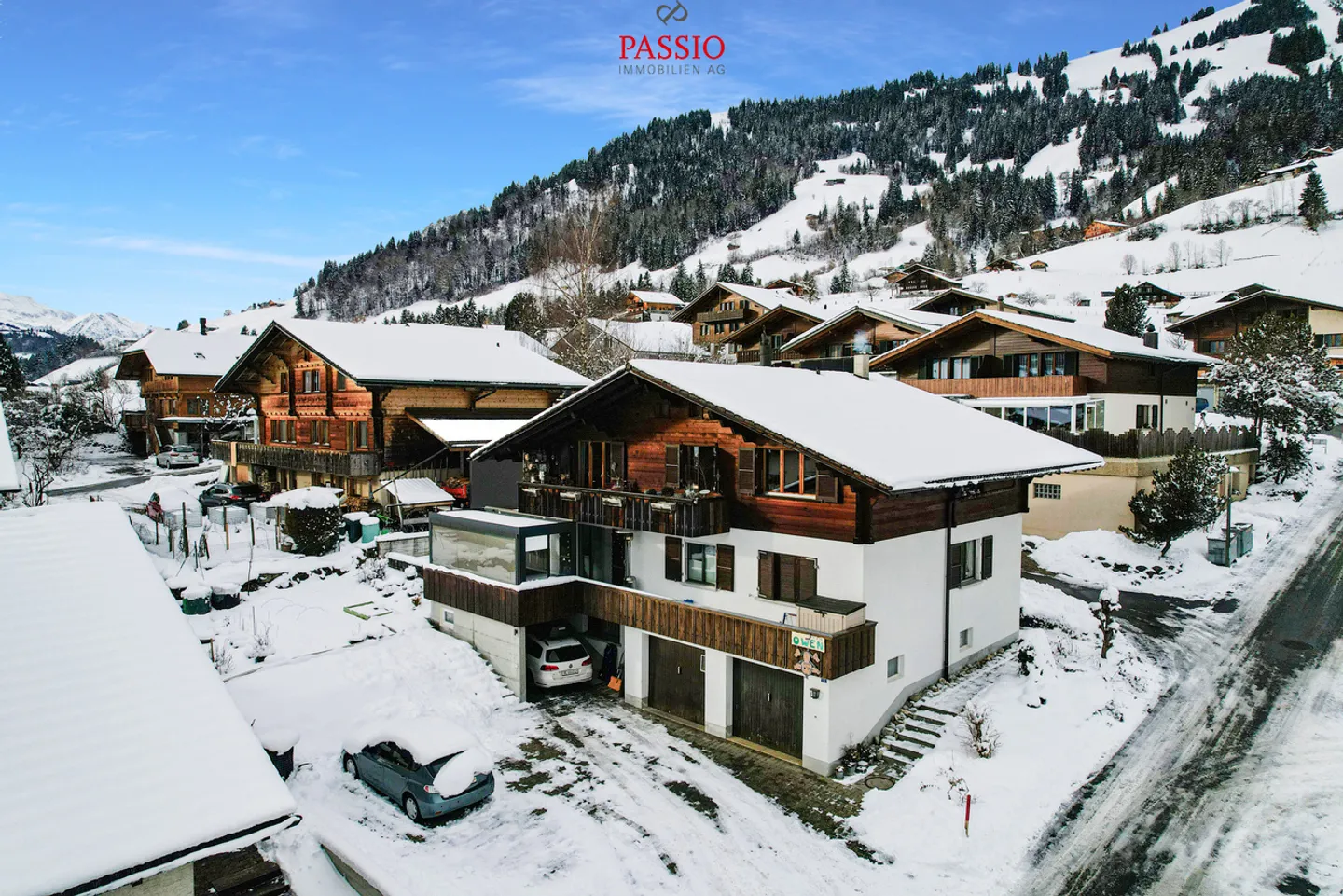 Spacious 5-room apartment with Alpine view and private garden - Photo 12 of 16